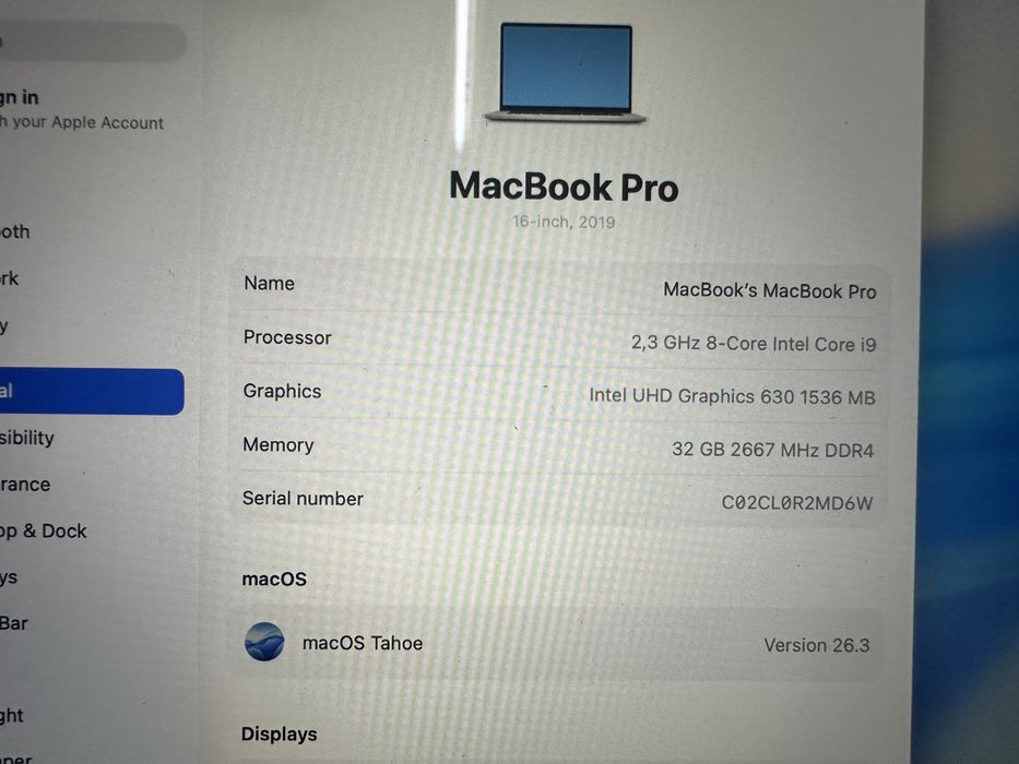 Vand Schimb Macbook Pro 16 32 Gb Ram 1 Tb SSD 4GB Video Cutie completa