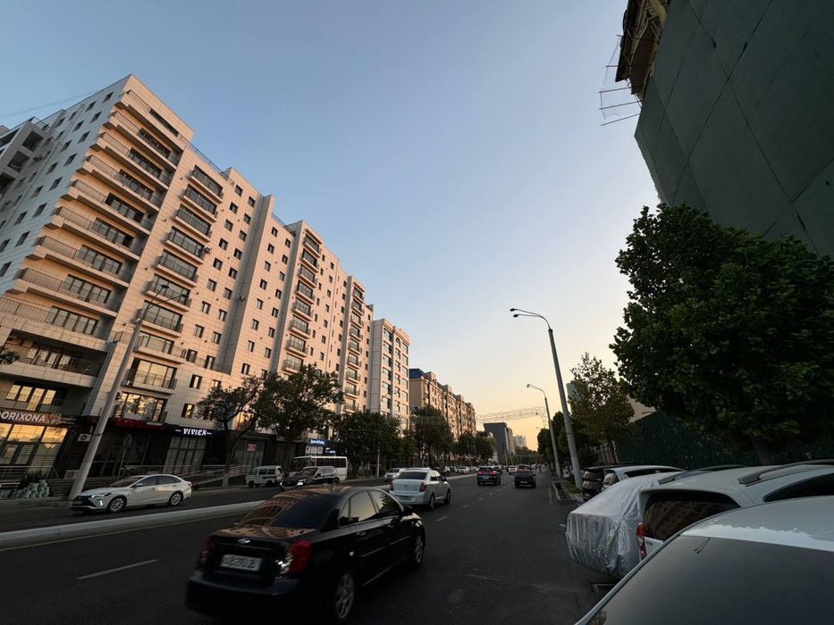 Продается 3хком новостройка в центре