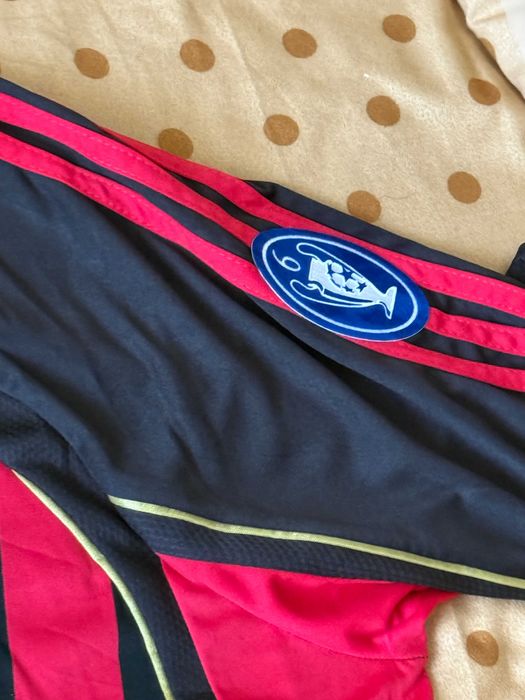 Tricou Milan 2007 home finala champions league cu badgeuri