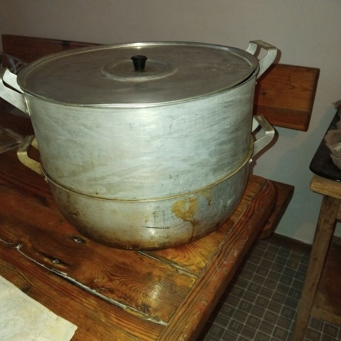 алюминиевая мантоварка, или мантышница.