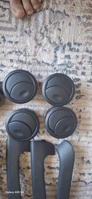 Дверные ручки салона