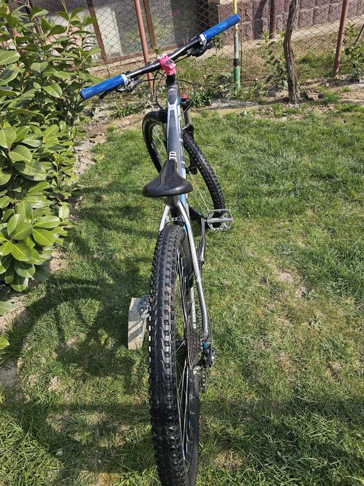 Bicicleta CUBE Cross Country LTD Series