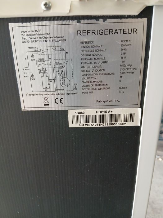 Хладилник с фризер за каравана А+