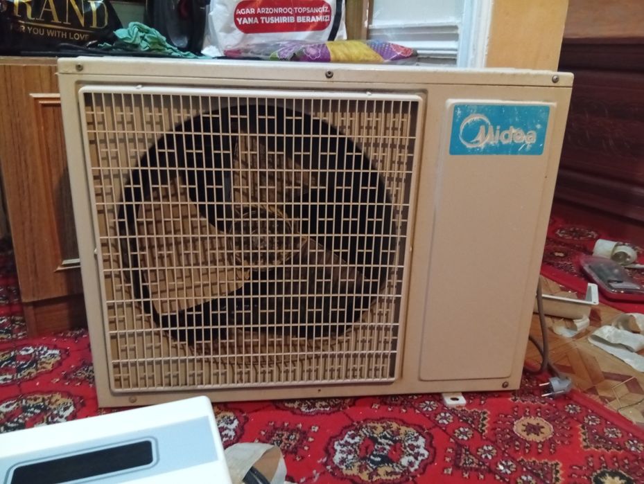 Кондиционер Midea 12 в отличном рабочем состоянии