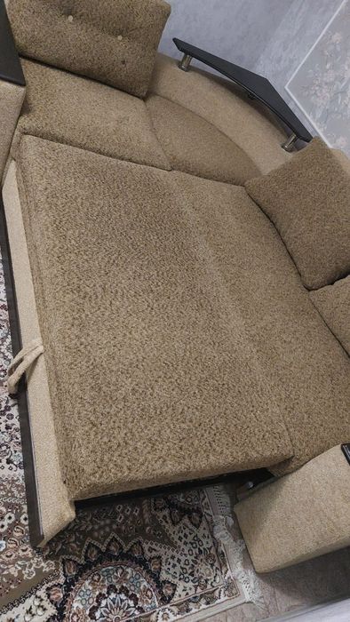 Угловой диван продается