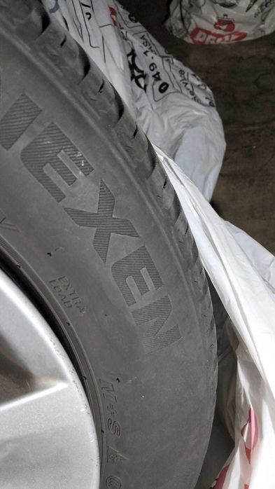 Jante BMW R17 cu Anvelope Nexen