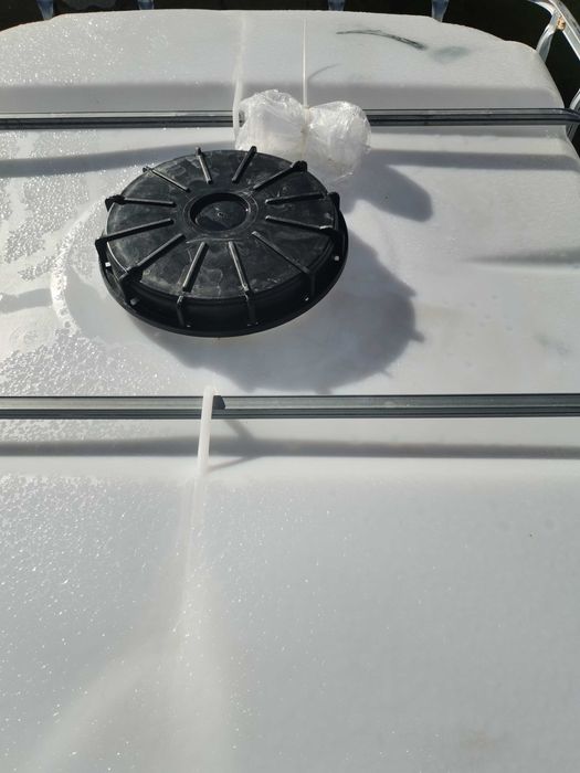 Бидони - 1000л - НОВИ