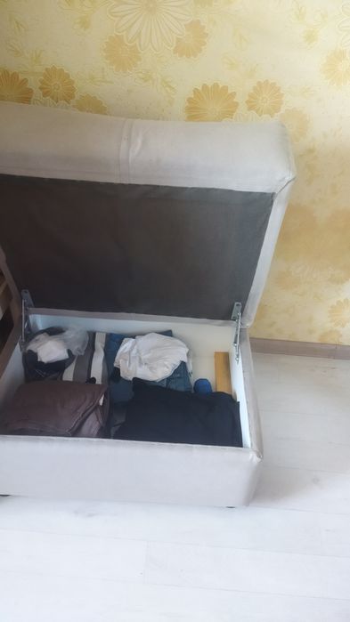 Продам диван в хорошем состоянии