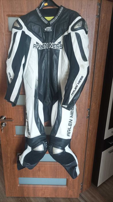 Кожен екип ARLEN NESS