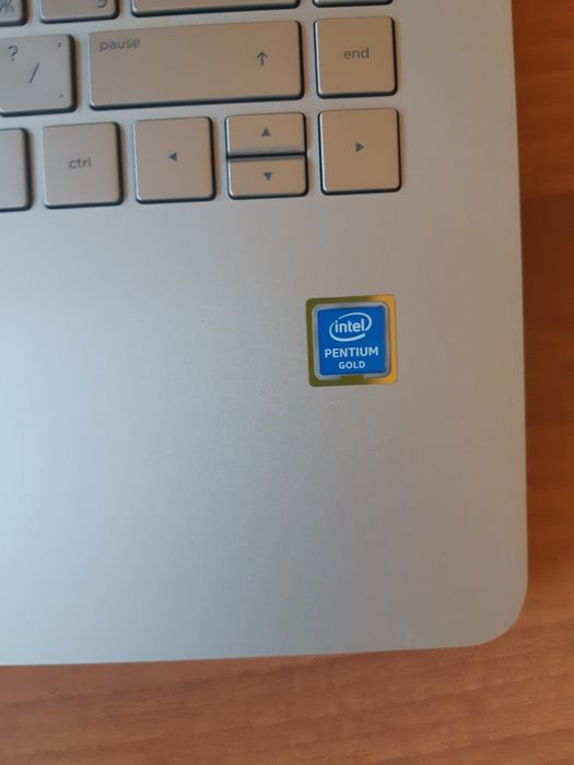 Ноутбук HP почти новый