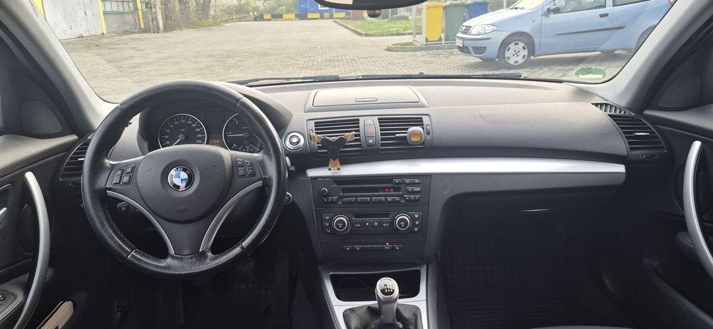 BMW 118D , 143CP!