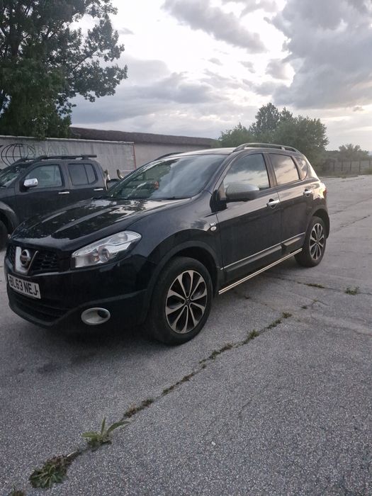 Nissan Qashqai 1.5dCi(2013г.), 110к.с.-панорамен покрив, 360° камера, навигация-НА ЧАСТИ