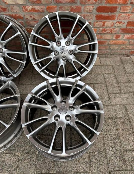 Лети джанти за 18”5x114,3 за Ifiniti Q50.
