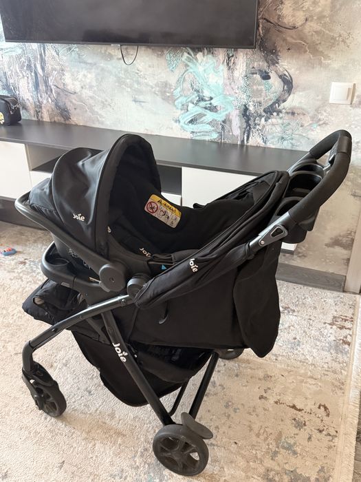 Продам коляску с автолюлькой