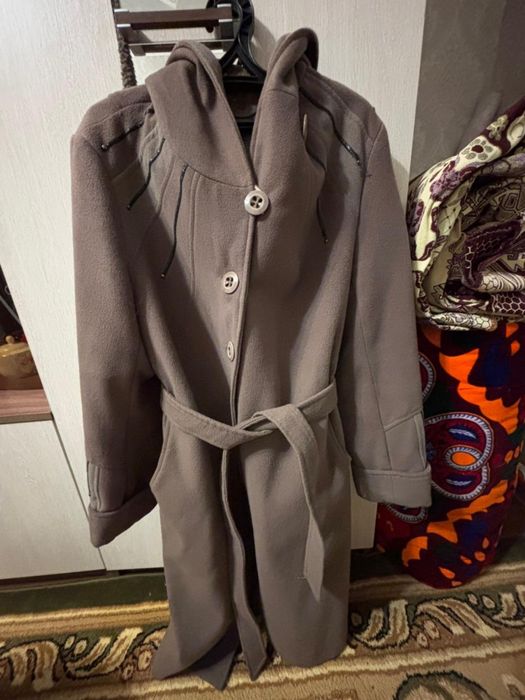 Продаю Красное платье