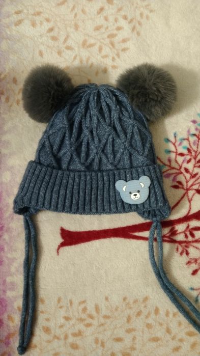 Комбинезон и шапки