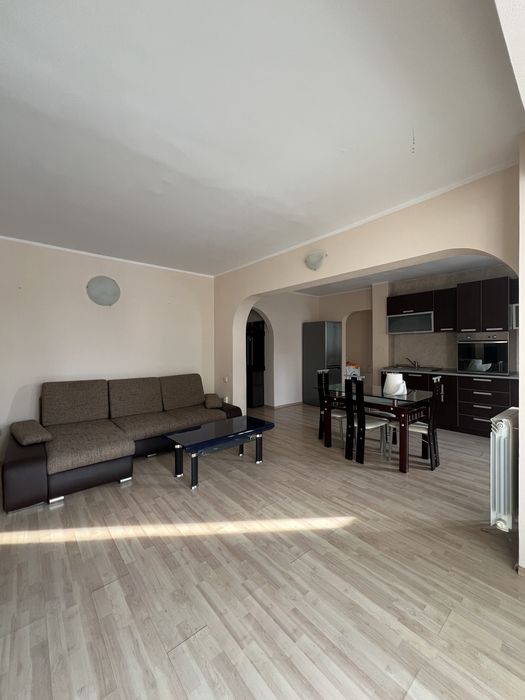 Vand apartament in centru zona Cosoreanu.