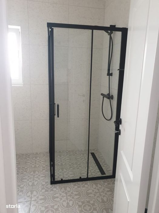 De vânzare apartament 2 camere zona Petrom