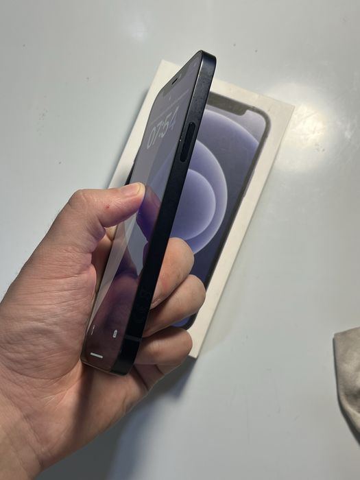 IPhone 12 64GB. Black