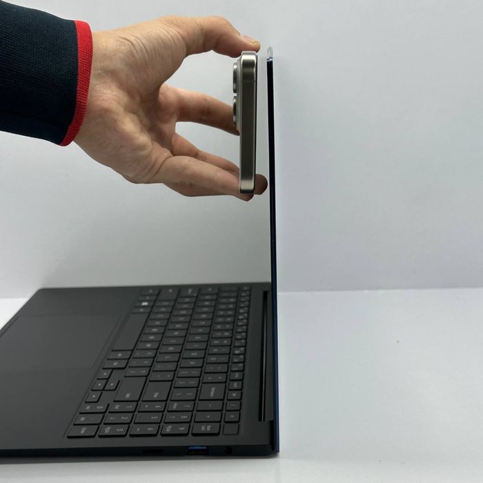 Noutbuk Samsung book pro i7