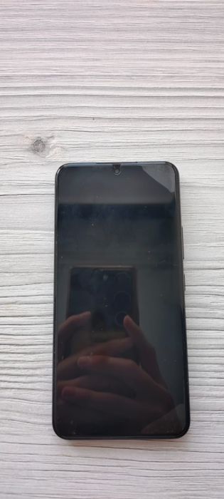 Срочно продам Samsung Galaxy S22