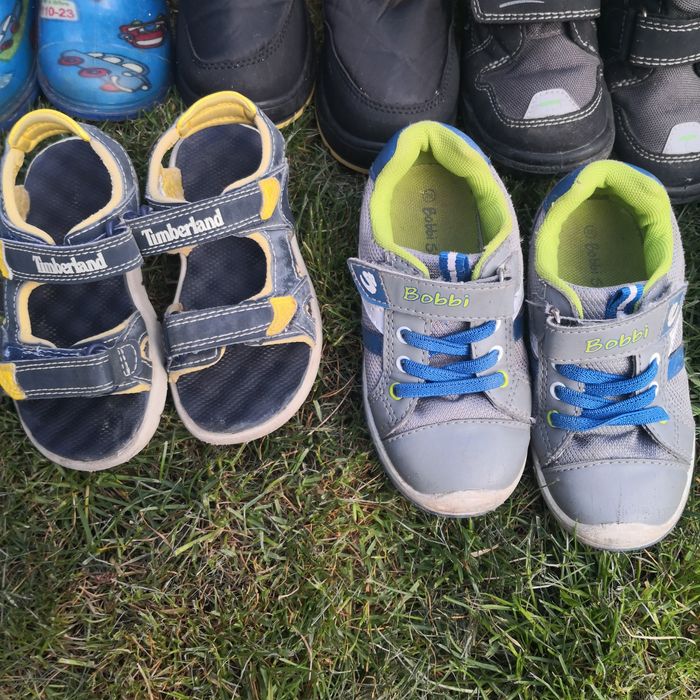 Детски обувки 15 броя с номера 25 и 26