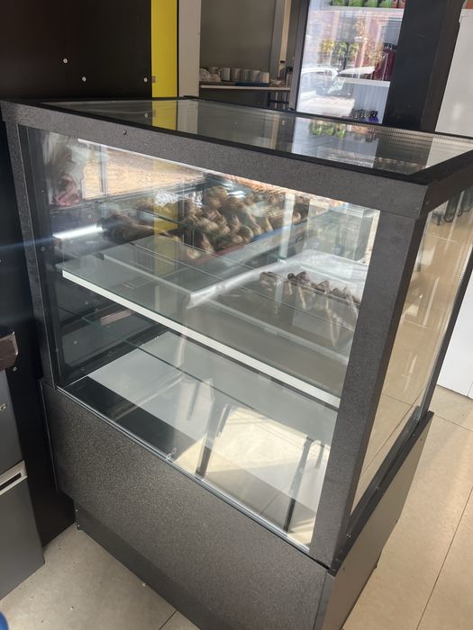 Кондитерский холодилник
