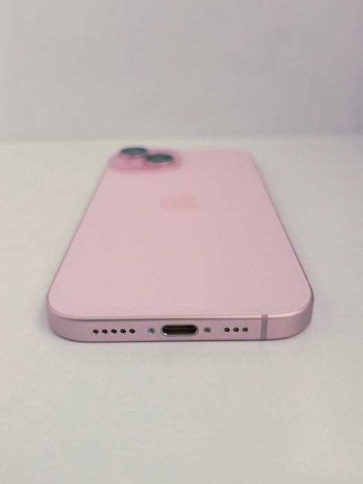 iPhone 15 256GB Pink