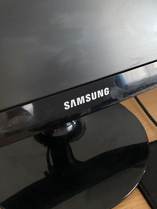 Продаю манитор от Samsung