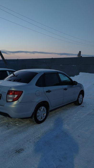 Продам lada granta fl