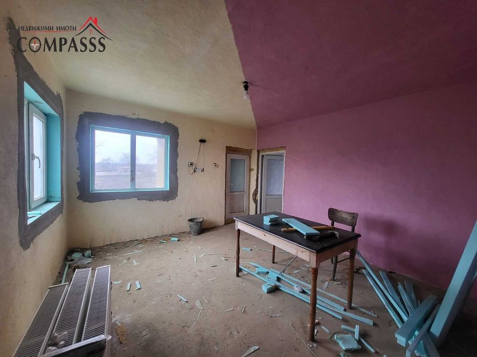 с. Смолница, обл. Добрич, къща с двор – 78000лева!