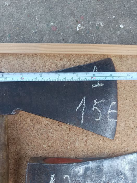 Стари топори 10€