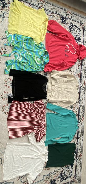 Женские одежды платья кофты брюки