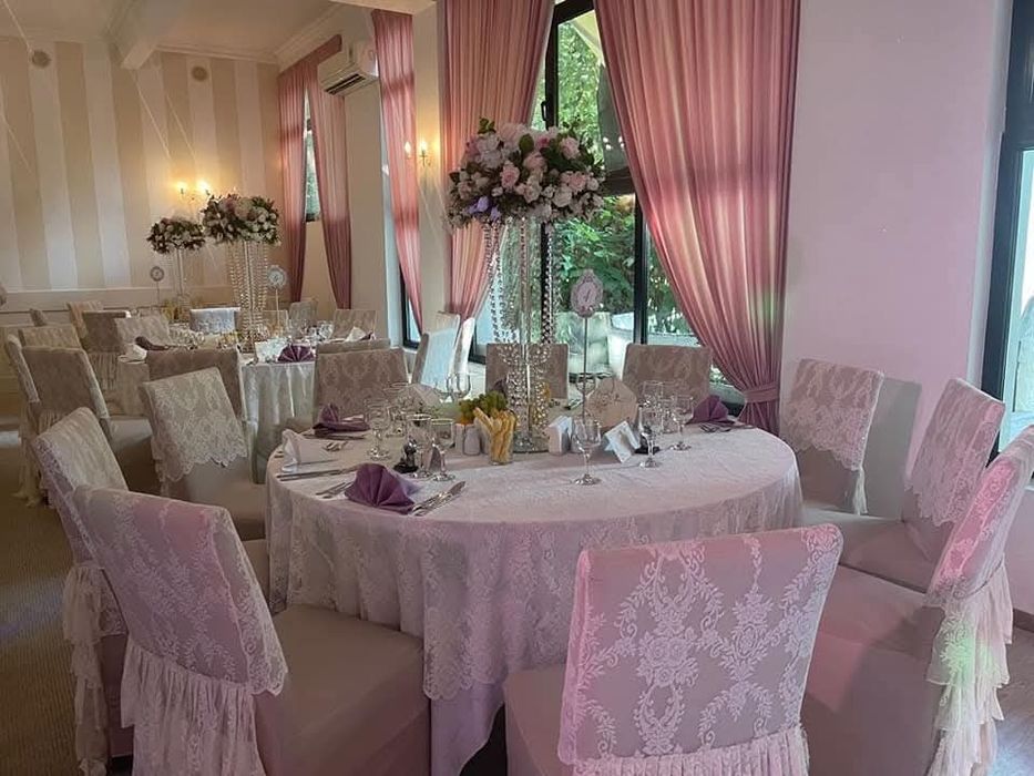 Scaun tapitat din lemn