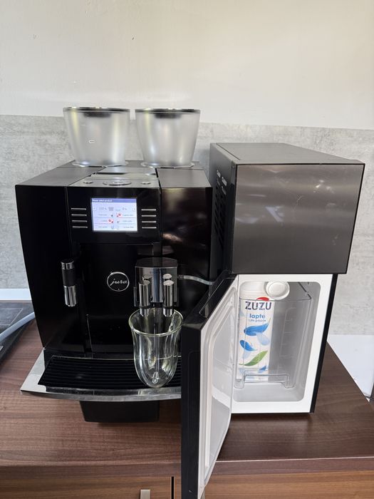 Espressor expresor aparat cafea Jura giga X8c