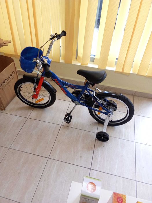 Продавам детско колело