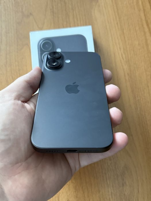 Продается iphone 16, идеал емкость 100%
