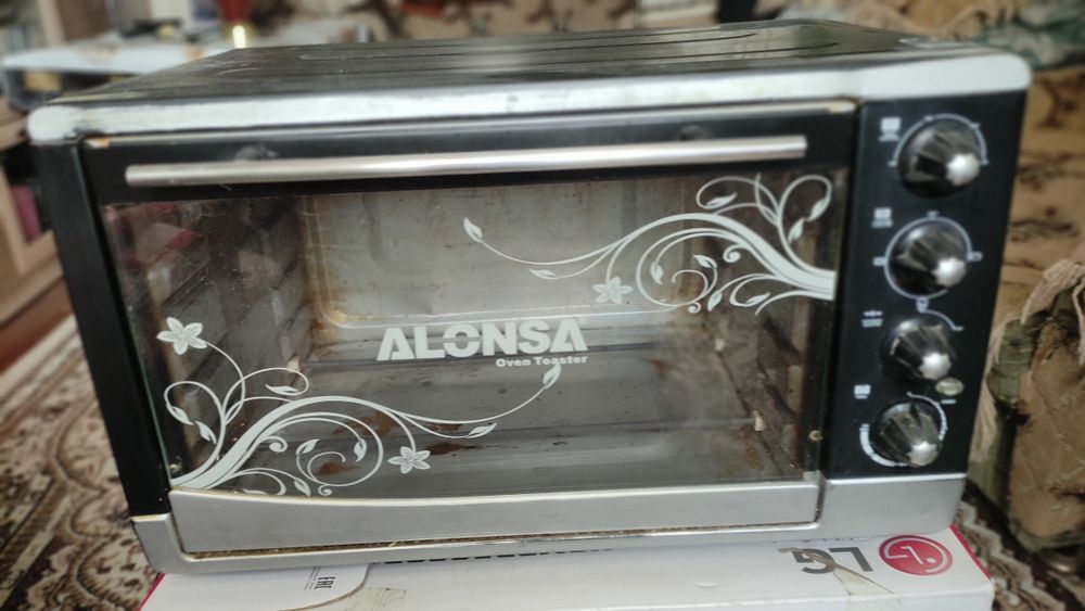 Электрическая духовка б/у.в раюбочем состоянии