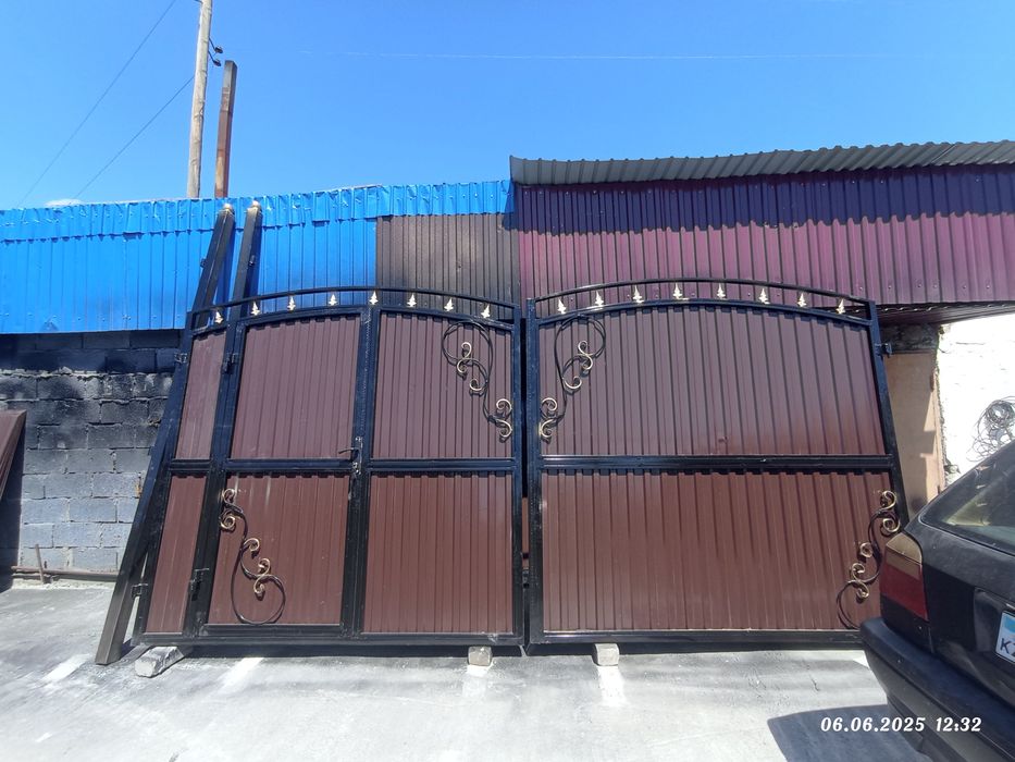 Продам ворота из нового материала