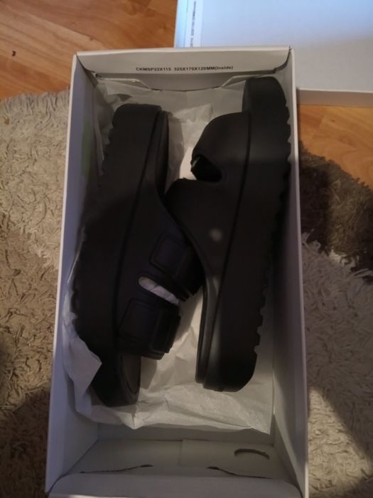 Papuci calvin klein mărimea 41 noi cu eticheta