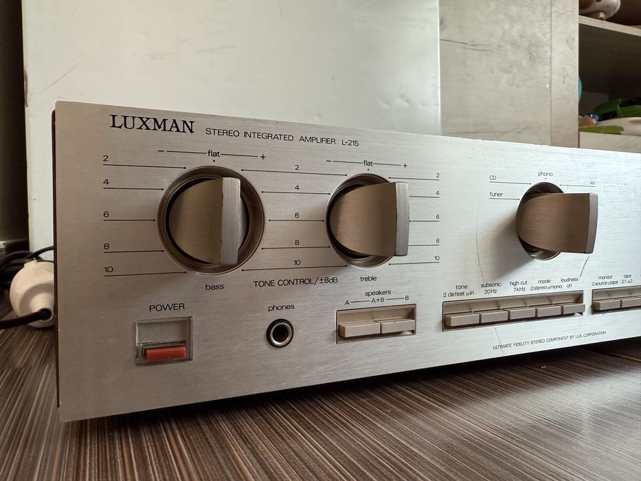 Luxman L-215 Стерео