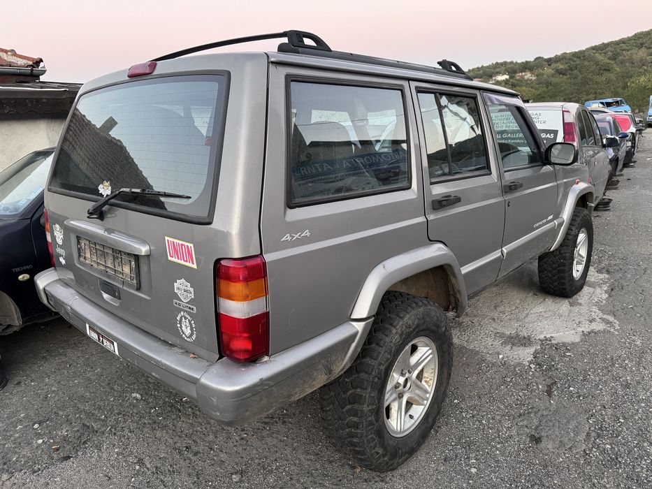 Jeep Cherokee 4.0i AT 1994г На Части