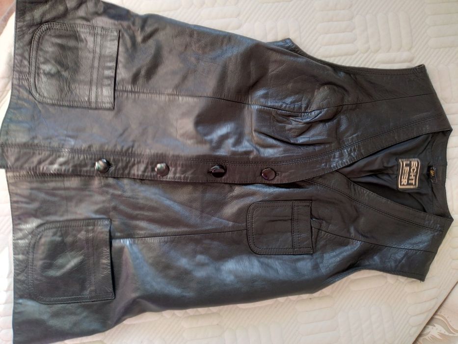 Кожанная люксовая желетка