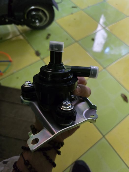 Pompa inverter Toyota Prius 2