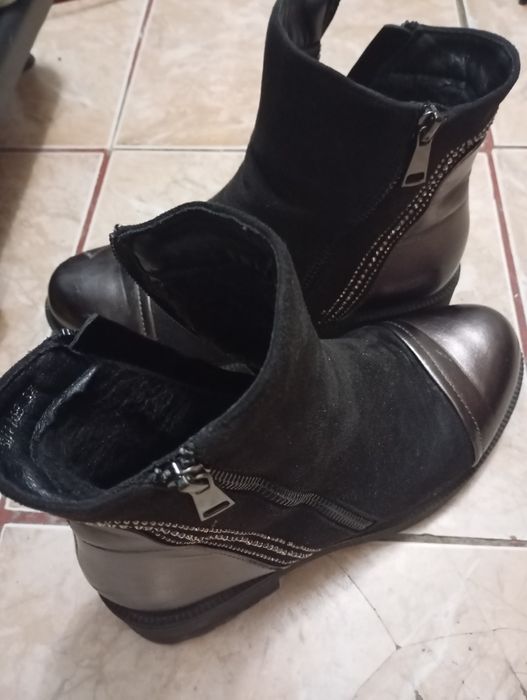 Ghete damă, mărimea 37