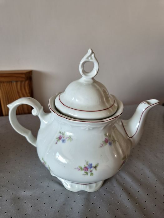 Част от сервиз от 1961 г