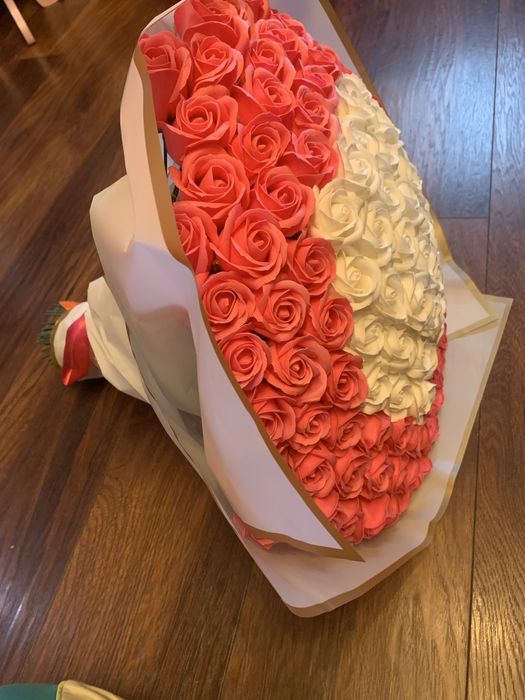 Buchet trandafiri sapun 8 martie