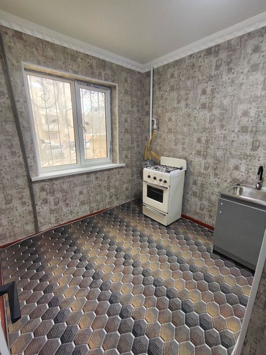 Фаргона Шахар Заканал 30-домда 2-хона ремонтом кв