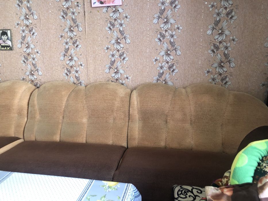 Продам диван четверка, размер 3.5