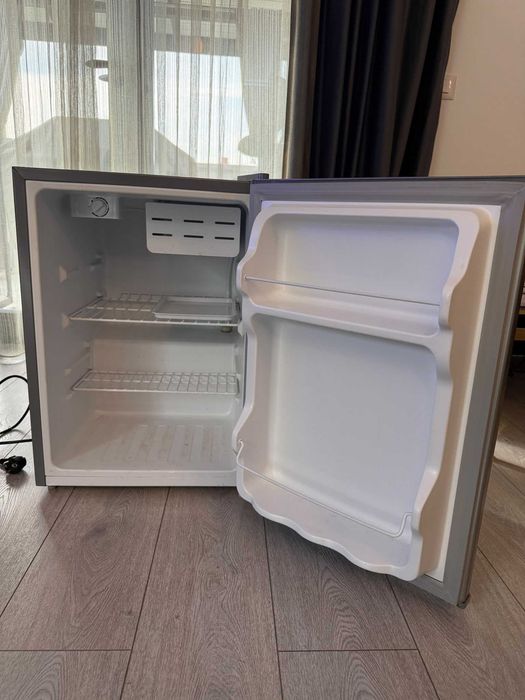 Mini frigider 65 l Star Light